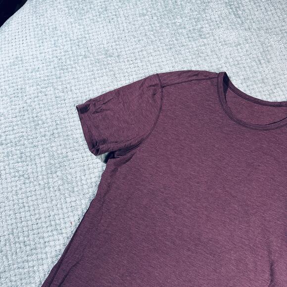 LULULEMON Dark Maroon Short Sleeve Activewear Tshirt Mens M Fitted Light - Picture 3 of 6